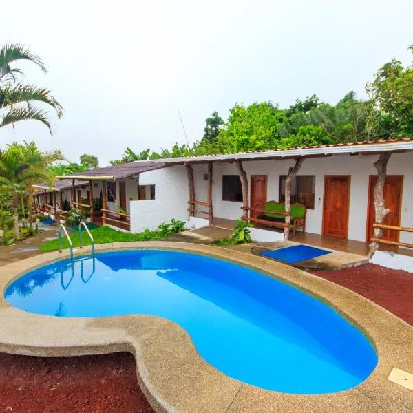 Hotel Twin Galápagos, hotel in Puerto Ayora