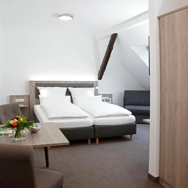 Hünerbein's Posthotel in Bissendorf, hotel en Schledehausen