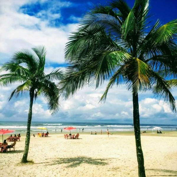 Apartamento para temporada Condomínio Ilha de Noronha Praia Grande SP