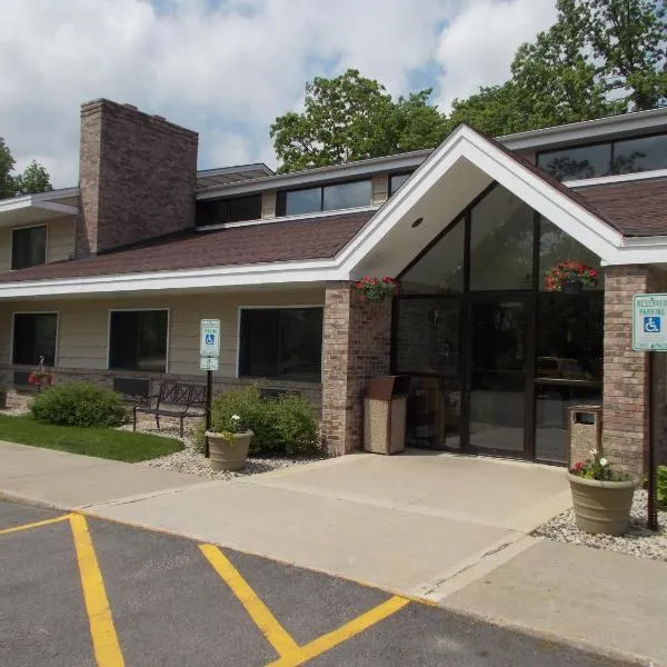 Boarders Inn and Suites by Cobblestone Hotels - Ripon, hotel v destinaci Ripon