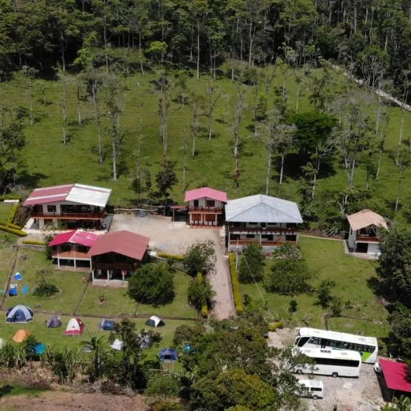 Hospedaje y Camping Buena Vista, hotel i San José de Isnos