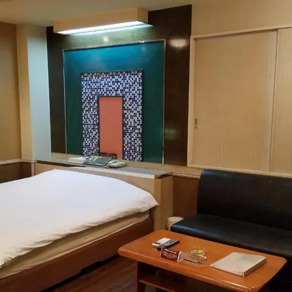 Hotel GOLF Yokohama (Adult Only), hotel en Hara-machida