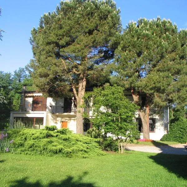 La Ca' Nova, hotel em Lurago D'Erba