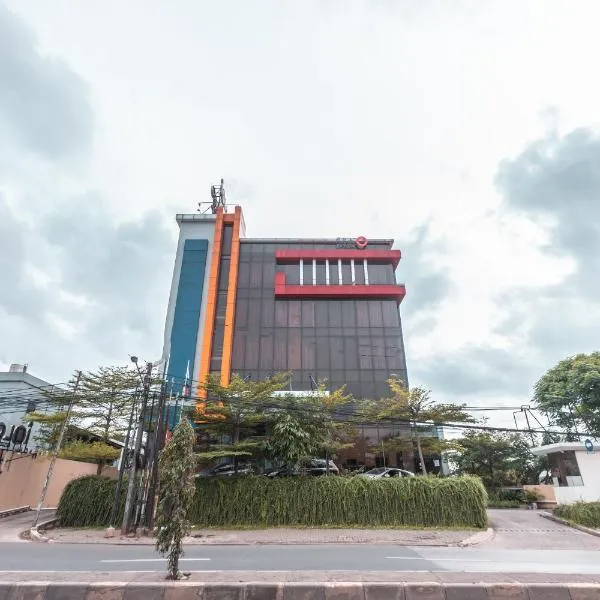 SUPER OYO Collection O Hotel Igloo – hotel w mieście Bekasi
