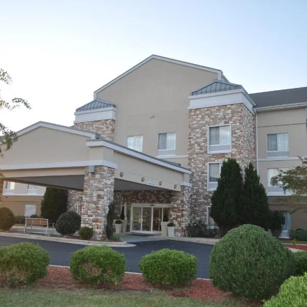 Holiday Inn Express Williamston, an IHG Hotel、ウィリアムストンのホテル