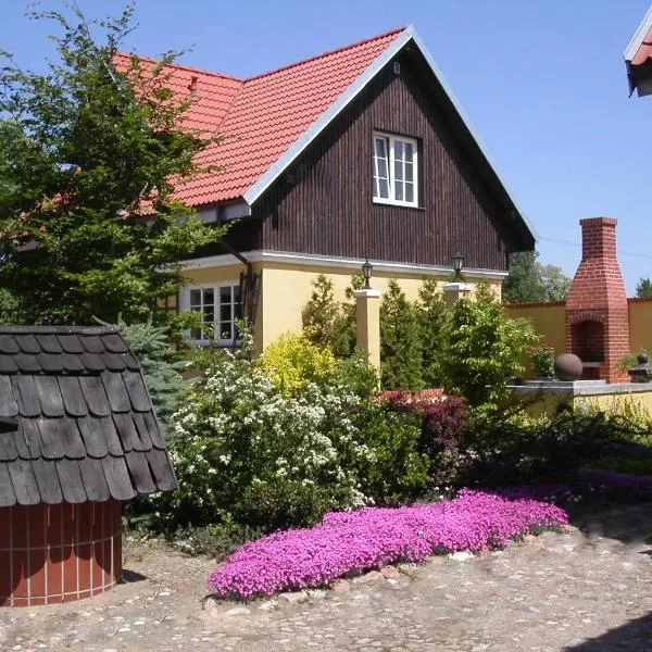 Willa Reglówka Stylowy dom Pachnący ogród, hotel in Wola Krakowiańska