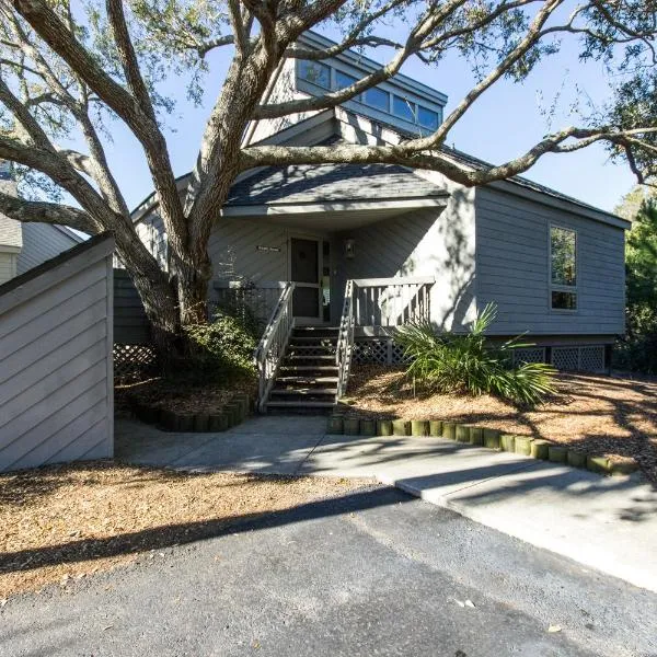 Beach Club 341, hotel in Edisto Island