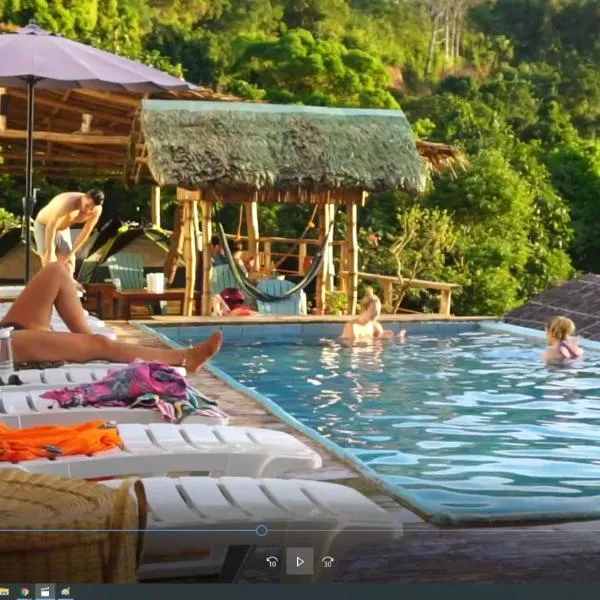 Lexias Hostel and Workspace - El Nido, hotel em Liminangoon