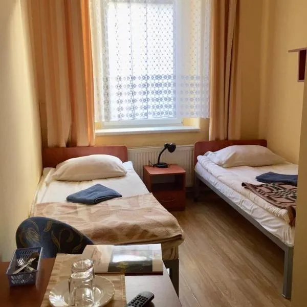 OWR Relax - Hostel położony blisko atrakcji turystycznych, hotel in Szczytna