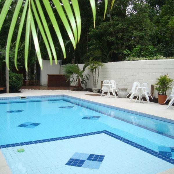 JuquehyRoots AC vent em 4suítes 2 gelad salas banho térreos churrasq wifi jard filtro água estac terraço panorâm privativos piscina coletiva condo fech boa localizaçã SEM roupa cama mesa banho