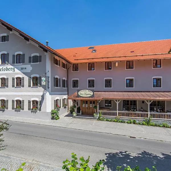 Hotel Wirt z´ Engelsberg, hotel em Trostberg an der Alz