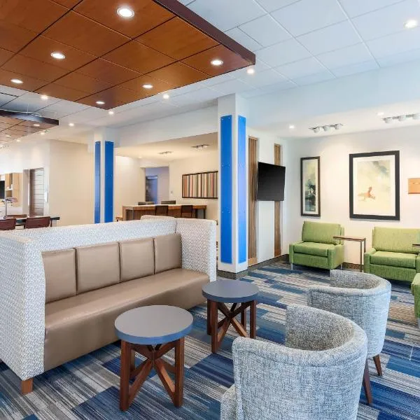 Holiday Inn Express & Suites Chicago O'Hare Airport, an IHG Hotel, hotel u gradu Wood Dale