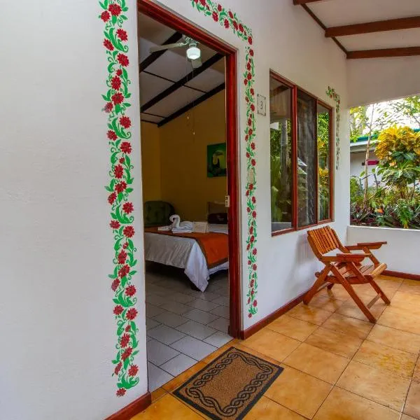 Hotel La Rosa de America, hotel in Alajuela City