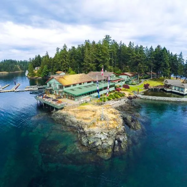 April Point Resort, hotel v destinaci Quathiaski Cove