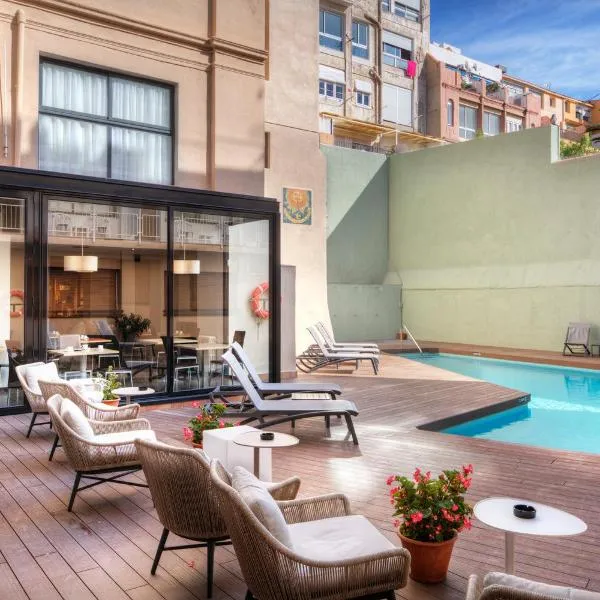 Apartaments Lauria, hotelli Tarragonassa
