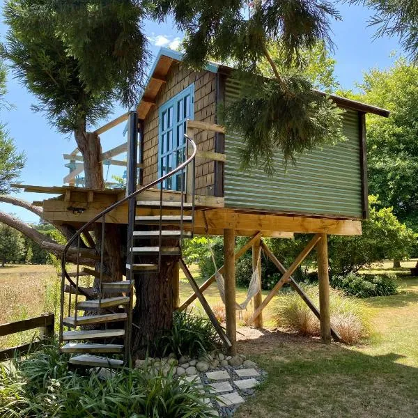 Tui Ridge Eco Cabins, hotel en Aongatete