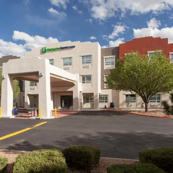  Holiday Inn Express & Suites, hotel in Eldorado at Santa Fe