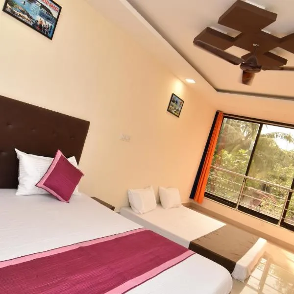 T0Ms BEACH H0USE G0A: Calangute şehrinde bir otel