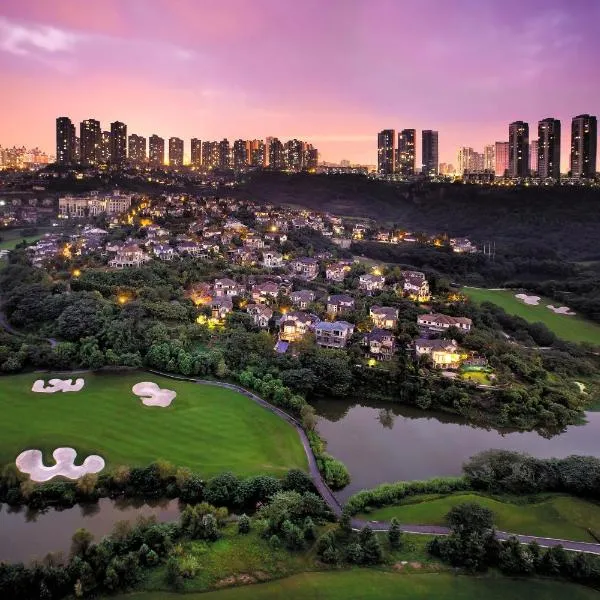 Crowne Plaza Chongqing New North Zone by IHG, hotel v destinaci Čchung-čching