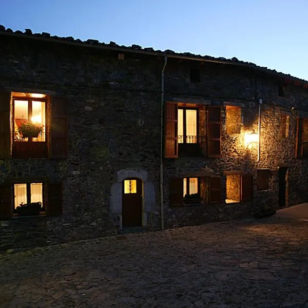 Espaiós apartament en família, hotel di Pardines