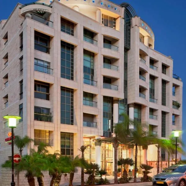 Crowne Plaza Haifa, an IHG Hotel，海法的飯店