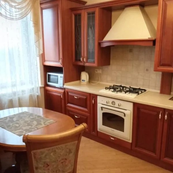 1-комнатная квартира ВИП уровня посуточно в Ужгороде. ул.И.Франка., Hotel in Uschhorod