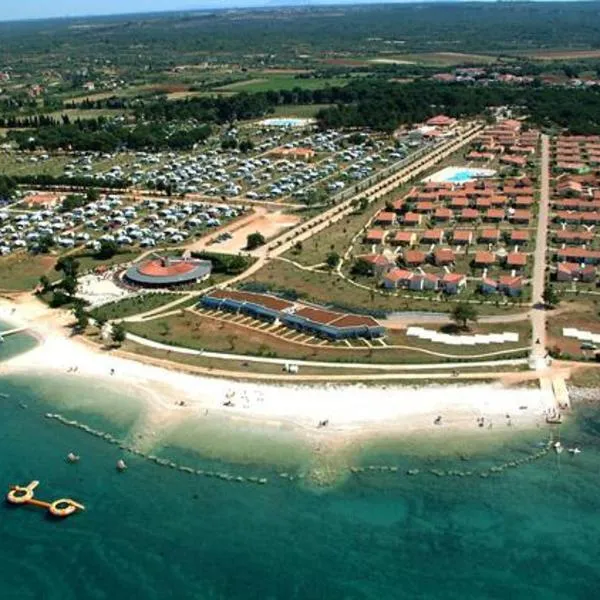 Lux camp - mobile homes in Bi village, hotel v destinaci Fažana