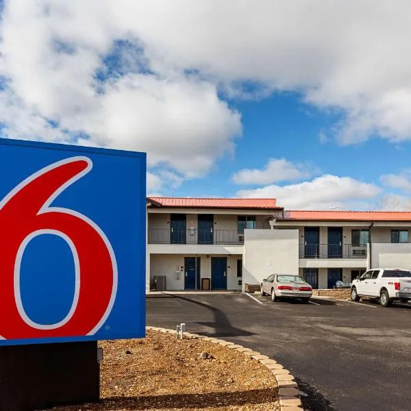 Motel 6-Show Low, AZ, hotel v destinaci Show Low