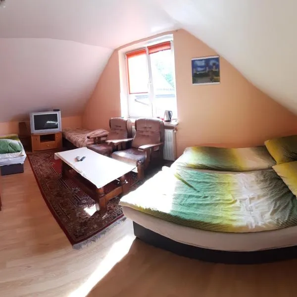 Agroturystyka Pod Rumakiem, hotel v destinaci Chęciny