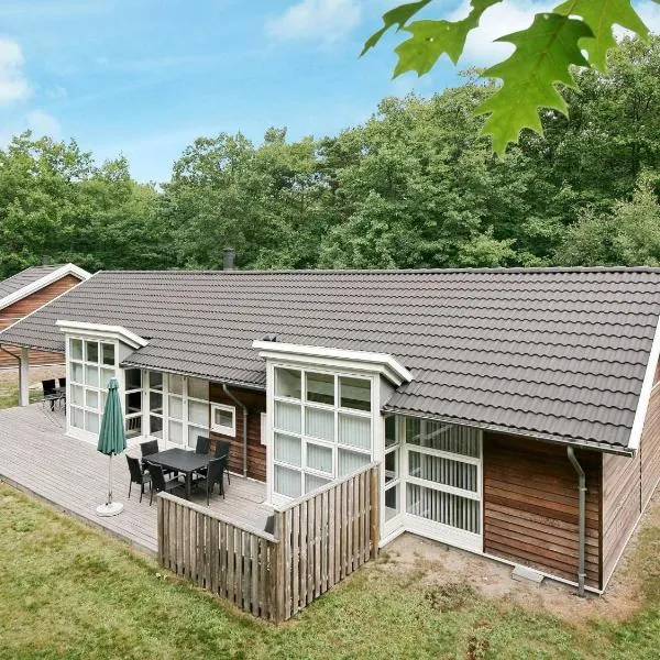 Modern Cedar Cottage near Beach - By Traum Ferienwohnungen, hotel v destinaci Hasle
