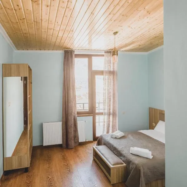 Hotel panorama svaneti โรงแรมในเมสเตีย