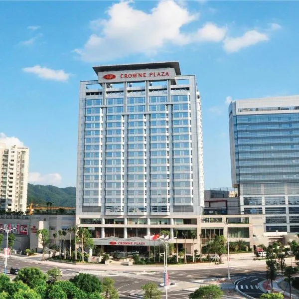 Crowne Plaza Zhongshan Wing On City by IHG, hotel v destinaci Čung-šan