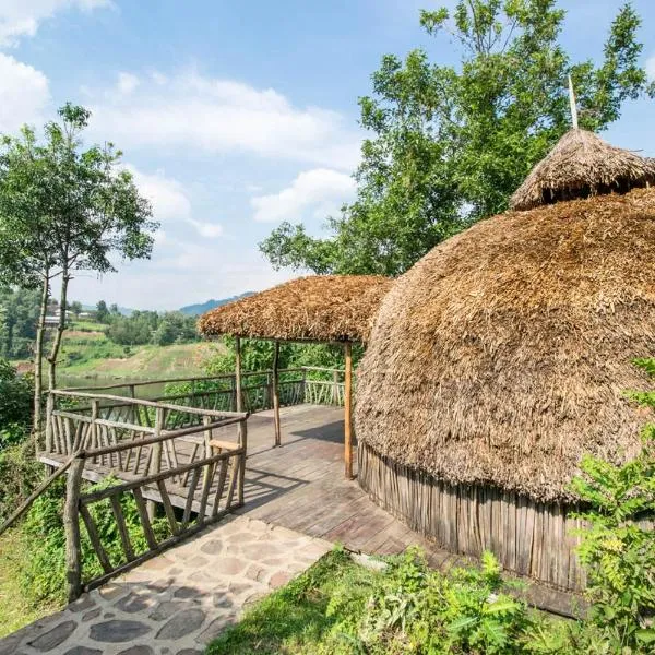 Byoona Amagara at Lake Bunyonyi, hôtel à Chabahinga