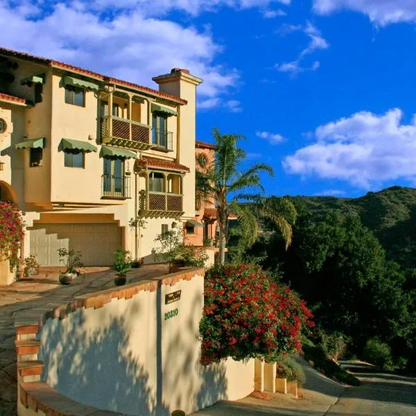 Topanga Canyon Inn Bed and Breakfast: Topanga şehrinde bir otel