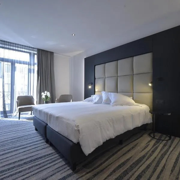 Hotel Monarc, hotel in Ostend