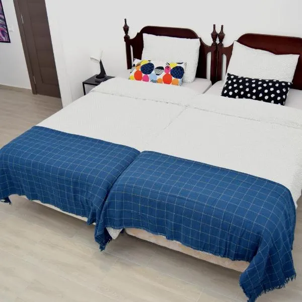 Hotel Road Rooms, hotel v destinaci Voluntari
