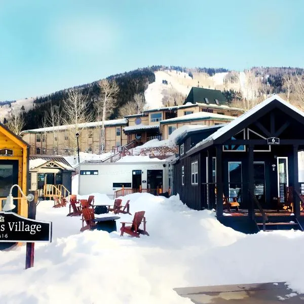 Tiny Homes at Powderhorn Mountain Resort, hotel in Mesa