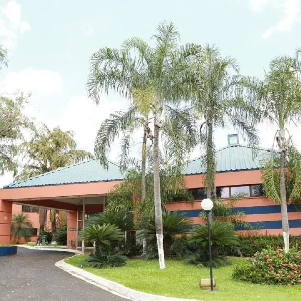 Viesnīca Hotel Golden Park Ribeirão Preto pilsētā Serra Azul