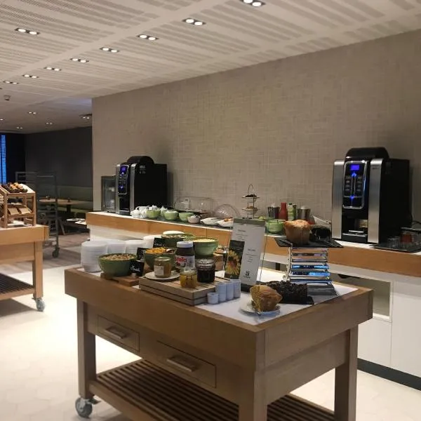 Holiday Inn Bordeaux Sud - Pessac by IHG, hotel di Pessac