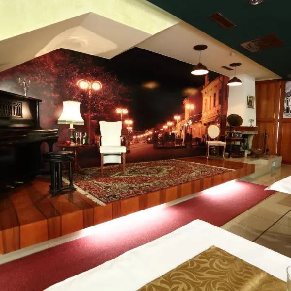 Hotel Nostalgia, hotel Szencen