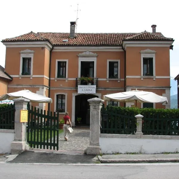 B&B Villa al Lago, hotel v destinácii Farra dʼAlpago
