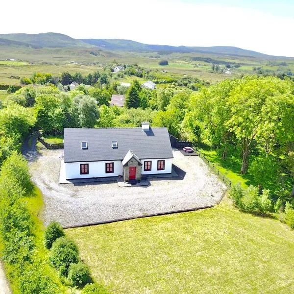 Red Deer Cottage near Connemara National Park in Letterfrack, hotel v destinaci Letterfrack
