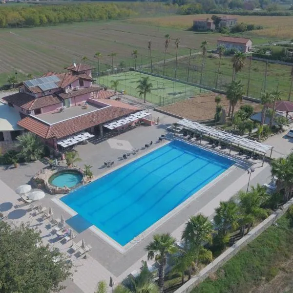 Oasi del Fauno, hotel v destinácii Casal Velino