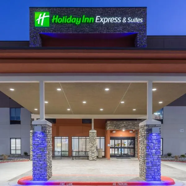 Holiday Inn Express & Suites Kearney, an IHG Hotel, ξενοδοχείο σε Liberty