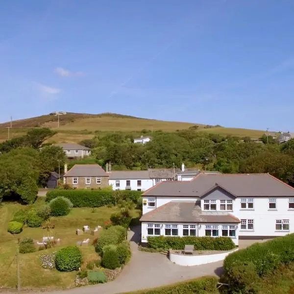 Beacon Country House Hotel & Luxury Shepherd Huts, hotelli St. Agnesissa