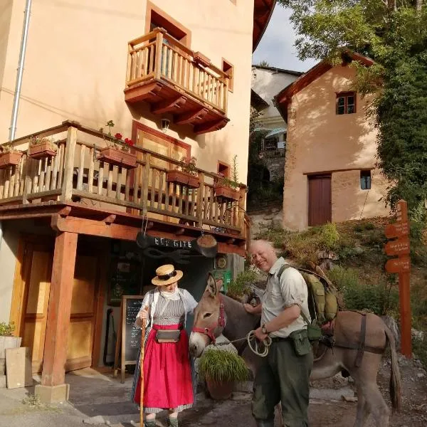 Eco-hôtel et Yourtes du Mercantour, hotell i Sausses