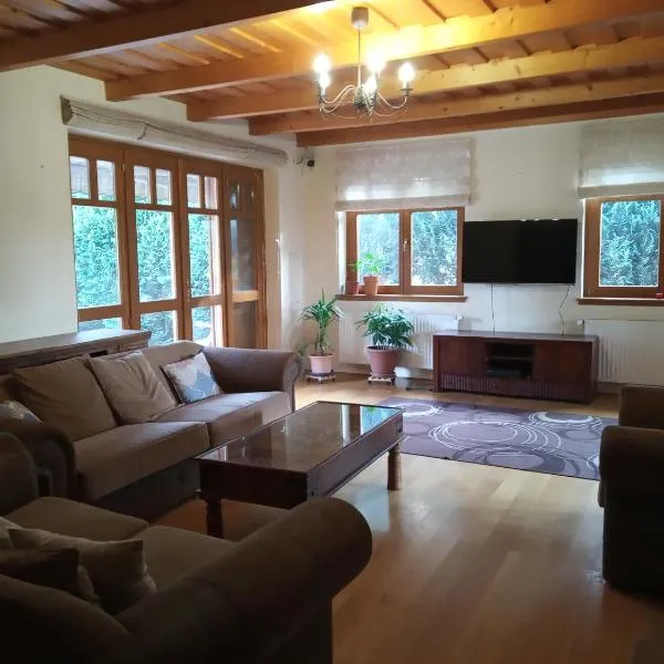 Four Seasons Villa, hotel v destinaci Kaposvár