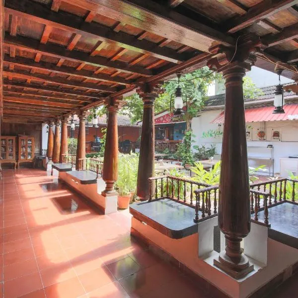 Rossitta Wood Castle, hotel di Cochin