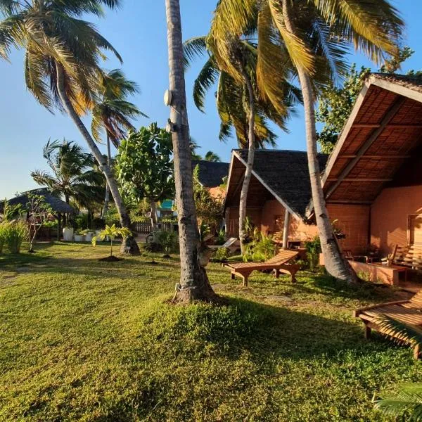 LE TRANSAT, hotel in Ambatoloaka