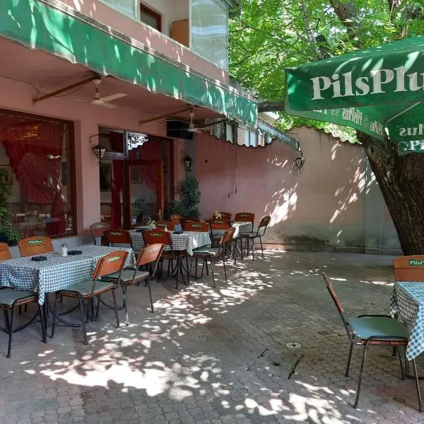 Šumatovac, hotel di Aleksinac